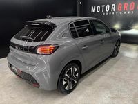 Usata Peugeot 208 Allure 101 CV (74 kW) 2024 Grigio Utilitaria