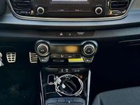 Usata Kia Rio Active 77 CV (56 kW) 2017 Argento Berlina