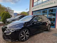Usata VW Golf VIII R-line 190 CV (139 kW) 2022 Deep black perleffekt Berlina