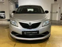 Usata Lancia Ypsilon Gold 95 CV (69 kW) 2016 Grigio Utilitaria