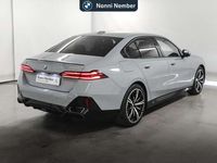 Nuova BMW 540 M Sport 303 CV (222 kW) 2026 Brooklyn grey metallic Berlina