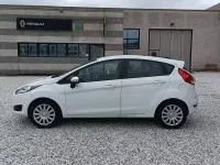 Usata Ford Fiesta Business Edition 75 CV (55 kW) 2016 Bianco Utilitaria