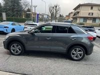 Usata VW T-Roc R-line 150 CV (110 kW) 2024 Grigio SUV