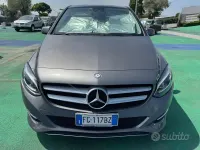 Usata Mercedes B200 Premium 136 CV (100 kW) 2016 Grigio Utilitaria