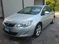 Usata Opel Astra Enjoy 115 CV (84 kW) 2010 Grigio Berlina