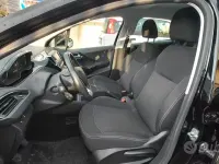 Usata Peugeot 208 82 CV (60 kW) 2018 Nero Utilitaria