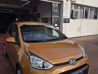 Usata Hyundai i10 65 CV (47 kW) 2015 Arancione Utilitaria