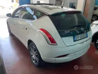 Usata Lancia Delta 120 CV (88 kW) 2014 Bianco Utilitaria