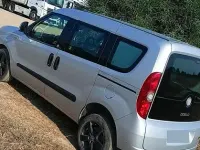 Usata Fiat Doblò 90 CV (66 kW) 2011 Grigio Monovolume