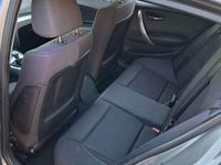 Usata BMW 118 143 CV (105 kW) 2009 Grigio Utilitaria