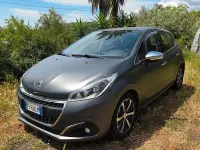Usata Peugeot 208 Allure 100 CV (73 kW) 2017 Grigio Utilitaria