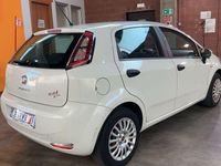 Usata Fiat Punto Street 69 CV (50 kW) 2014 Bianco Utilitaria
