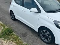 Usata Hyundai i10 67 CV (49 kW) 2024 Bianco Utilitaria