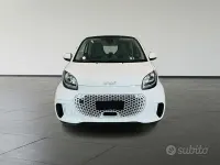 Usata Smart ForTwo Coupé Passion 60 kW (82 CV) 2024 Bianco Utilitaria