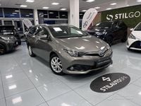 Usata Toyota Auris Touring Sports Active 136 CV (100 kW) 2019 Grigio Station wagon
