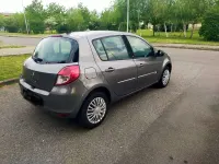 Usata Renault Clio II Dynamique 101 CV (74 kW) 2010 Other Berlina