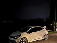 Usata Renault Clio IV Trophy 260 CV (191 kW) 2015