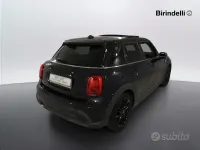 Usata Mini Cooper Classic 136 CV (100 kW) 2022 Nero Utilitaria