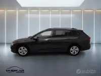 Usata VW Golf VIII Life 116 CV (85 kW) 2023 Grigio Station wagon