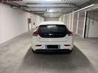 Gebraucht Volvo V40 Business Edition 114 PS (83 kW) 2013 Weiß Limousine