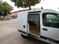 Usata Renault Kangoo 84 CV (61 kW) 2007 Bianco Monovolume