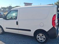 Usata Fiat Doblò Lounge 95 CV (69 kW) 2019 Bianco Monovolume