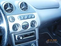 Usata Ford Cougar 170 CV (125 kW) 1999 Nero Coupé