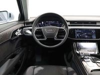 Usata Audi A8 286 CV (210 kW) 2023 Argento fioretto Berlina