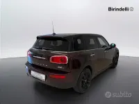 Usata Mini One Clubman 116 CV (85 kW) 2018 Pure burgundy Station wagon