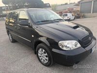 Usata Kia Carnival 145 CV (106 kW) 2005 Nero Monovolume