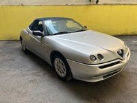 Begagnad Alfa Romeo Spider 155 HK (114 kW) 1999 Silver Cab