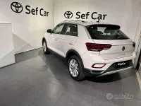 Usata VW T-Roc Style 110 CV (80 kW) 2023 Beige SUV