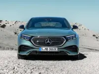 Usata Mercedes E200 AMG Line Premium 204 CV (150 kW) 2024 Argento Berlina