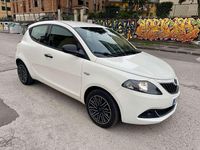 Usata Lancia Ypsilon Gold 69 CV (50 kW) 2021 Other Utilitaria