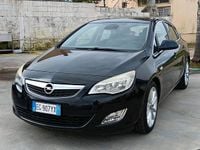 Usata Opel Astra Cosmo 110 CV (80 kW) 2011 Nero Station wagon