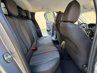 Usata Peugeot 208 Active 101 CV (74 kW) 2024 Argento Utilitaria
