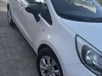 Usata Kia Rio 75 CV (55 kW) 2015 Berlina