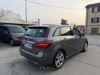 Käytetty Mercedes B160 Executive 109 HP (80 kW) 2016 Harmaa Tila-auto