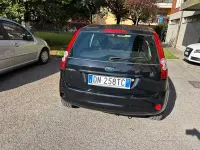 Begagnad Ford Fiesta Ghia 75 HK (55 kW) 2008 Svart Halvkombi