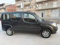 Usata Fiat Doblò 85 CV (62 kW) 2009 Nero Monovolume