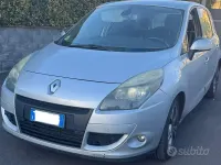 Usata Renault Scenic E-Tech XMOD 110 CV (80 kW) 2012 Grigio Utilitaria