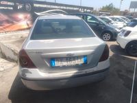 Usata Ford Mondeo 115 CV (84 kW) 2002 Argento Berlina