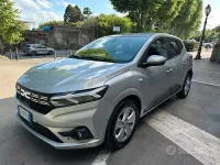 Usata Dacia Sandero Expression 101 CV (74 kW) 2023 Grigio Berlina