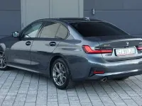 Usata BMW 318 Efficient Dynamics 150 CV (110 kW) 2022 Grigio metallizzato Berlina