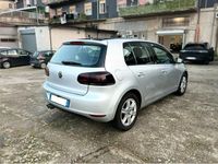 Usata VW Golf VI Highline 105 CV (77 kW) 2011 Argento Utilitaria