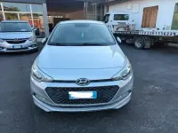 Usata Hyundai i20 Classic 75 CV (55 kW) 2015 Grigio Berlina