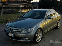 Usata Mercedes C320 224 CV (164 kW) 2009 Grigio Berlina