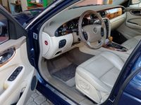 Usata Jaguar XJ8 258 CV (189 kW) 2003 Blu Berlina