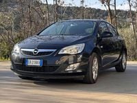 Usata Opel Astra 110 CV (80 kW) 2013 Berlina