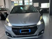Usata Peugeot 208 Allure 75 CV (55 kW) 2017 Argento Utilitaria